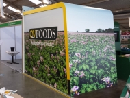 qv-foods-stand-wrap-3